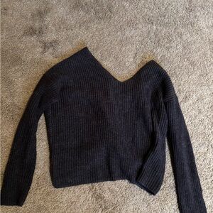 Chic Gray V-Neck Sweater for Women